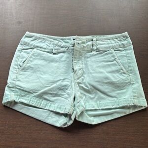 American Eagle Outfitters Women’s Size 4 Midi Length Stretch Shorts Mint Green